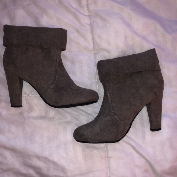 Grey High Heel Booties Women's 7 - Picture 1 of 4